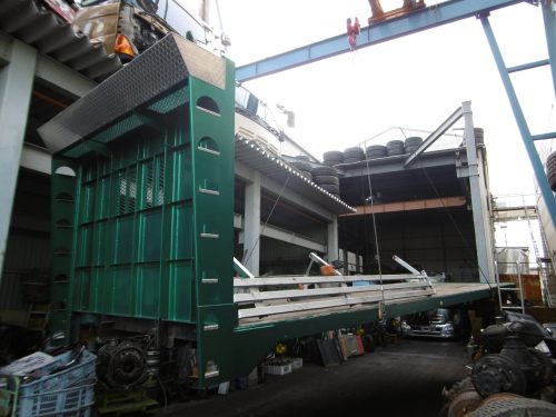 ボディ フラット平ボディ クオン