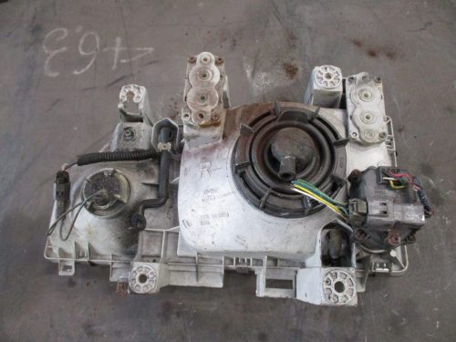 ビッグサム 右ヘッドライト A690