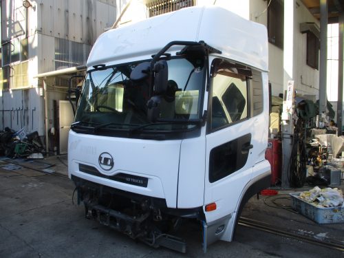 キャビンAssy クオン ハイルーフ GK4XAD