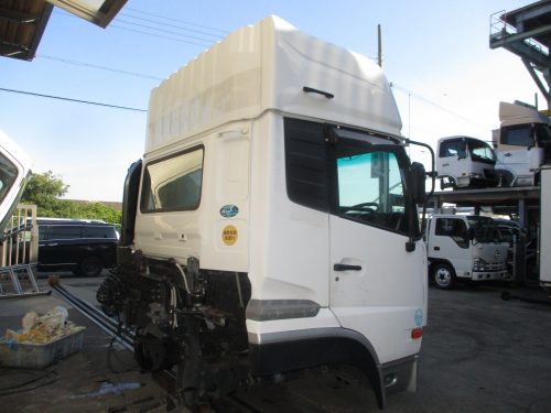 キャビンAssy クオン ハイルーフ GK4XAD