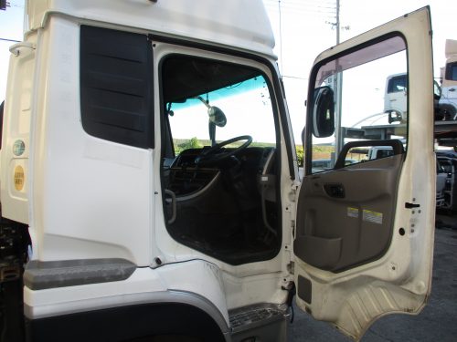 キャビンAssy クオン ハイルーフ GK4XAD