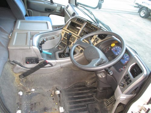 キャビンAssy クオン ハイルーフ GK4XAD