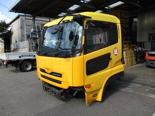 キャビン クオン PKG-CD4ZA エスコット