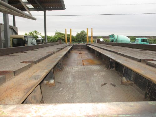 予備検切れシングル引き3軸セミトレーラ