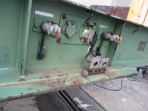 予備検切れシングル引き3軸セミトレーラ