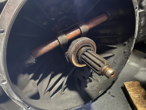 トランスミッションAssy マニュアル7速 CV27E MPS75D