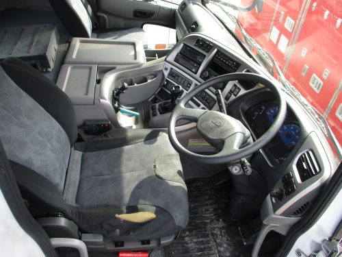 11.5トントラクタ