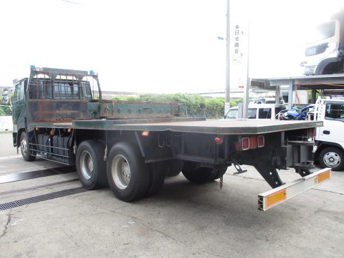 ポールトラクタ用ターンテーブル上枕木