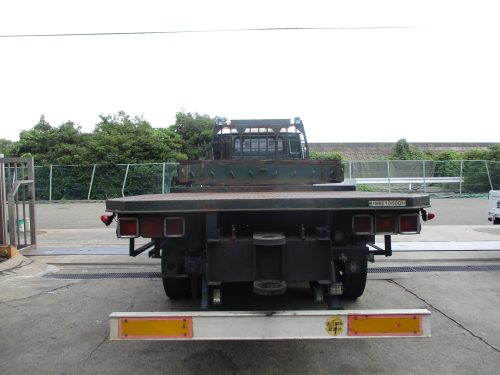 ポールトラクタ用ターンテーブル上枕木