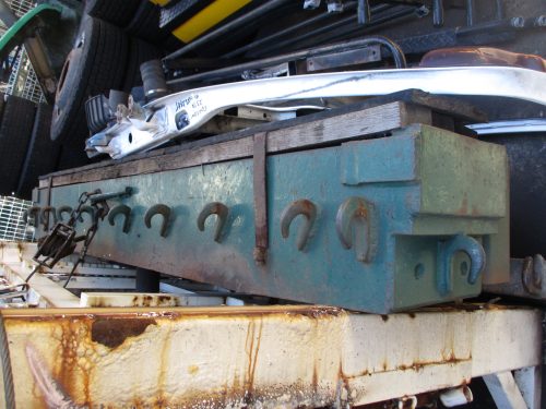 ポールトラクタ用ターンテーブル上枕木