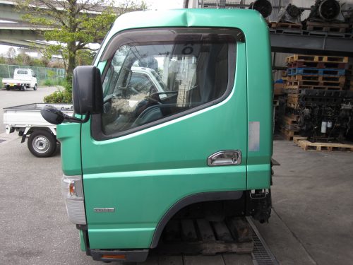 キャビン キャンター TKG-FEB50 ワイド 部品取り