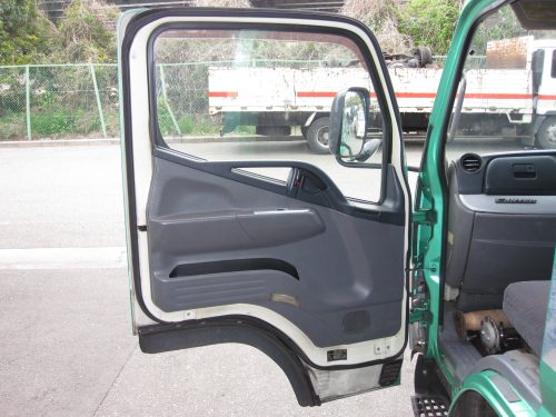 キャビン キャンター TKG-FEB50 ワイド 部品取り