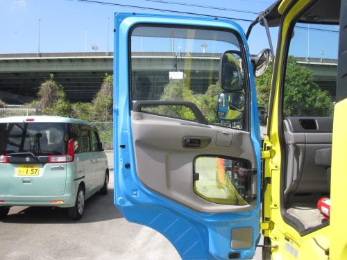 キャビン クオン QPG-GK5XA ハイルーフ マニュアル