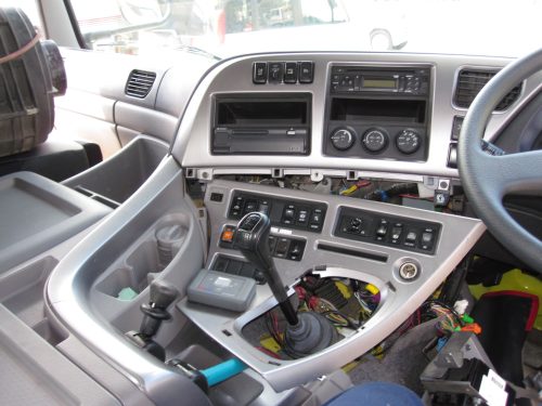 キャビン クオン QPG-GK5XA ハイルーフ マニュアル