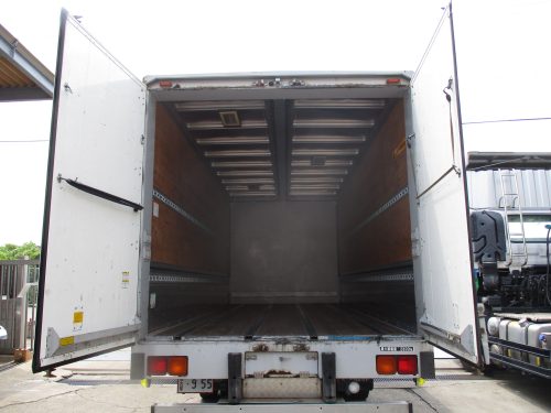 アルミウィング 日本フルハーフ 中型ワイド  コンドル MK36Cより