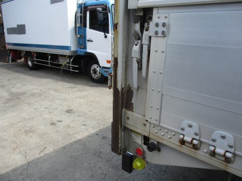 アルミウィング 日本フルハーフ 中型ワイド  コンドル MK36Cより