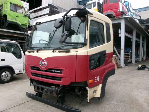 キャビン クオン QKG-CV5XA マニュアル 3ペダル