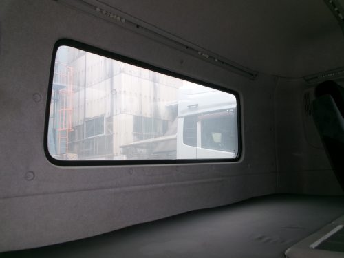 キャビン クオン QKG-CV5XA マニュアル 3ペダル