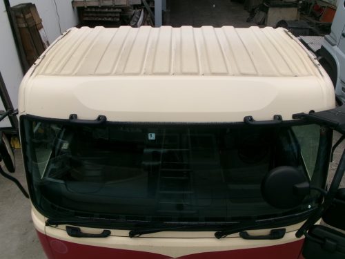 キャビン クオン QKG-CV5XA マニュアル 3ペダル