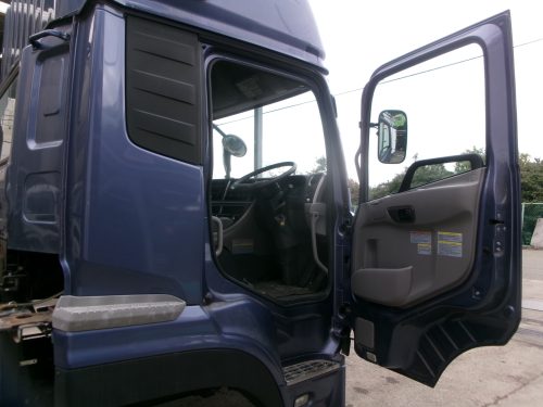 キャビン クオン LKG-GK5XA エスコット ハイルーフ