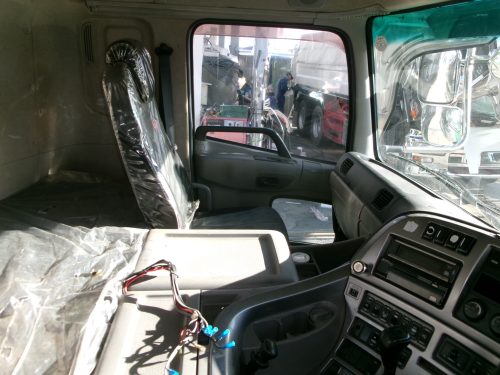 キャビン クオン LKG-CW5XL ロールーフ マニュアル