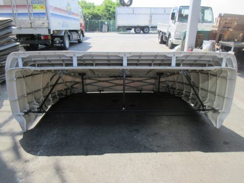 クオン(P9210) 純正導風板