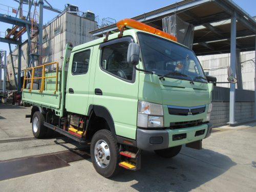 キャンターＷキャブ４ＷＤ　ウインチ付き構内車