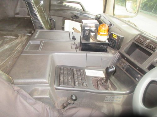 構内未登録 25トン 清掃車