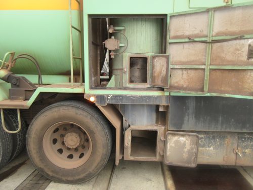 構内未登録 25トン 清掃車