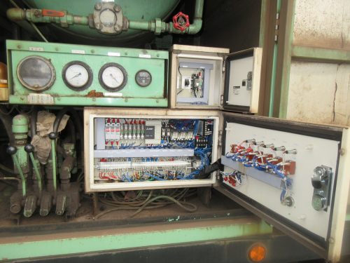 構内未登録 25トン 清掃車