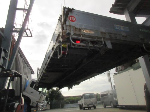 高床3軸 クレーン外しアルミ平ボディ