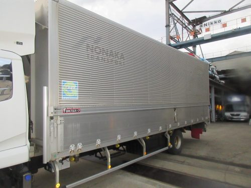 7200ワイド 中型アルミウイング ボディAssy