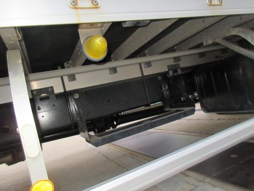 7200ワイド 中型アルミウイング ボディAssy