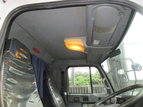 コンドル 散水車