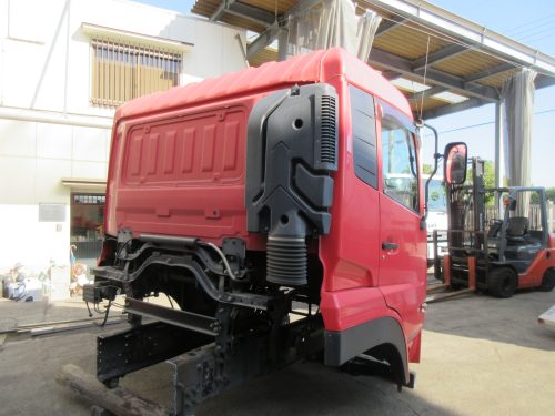 キャビン クオン 2PG-CD5BA ロールーフ エスコット