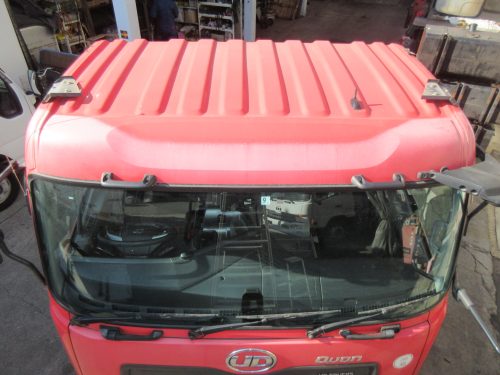 キャビン クオン 2PG-CD5BA ロールーフ エスコット