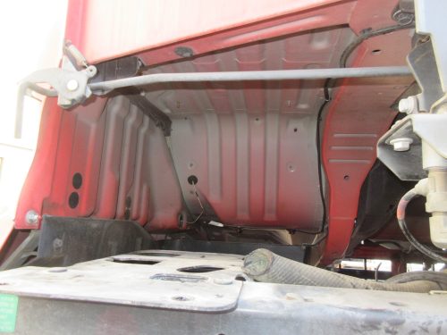 キャビン クオン 2PG-CD5BA ロールーフ エスコット