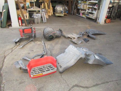 キャビン クオン 2PG-CD5BA ロールーフ エスコット