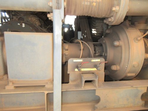 散水放水構内車