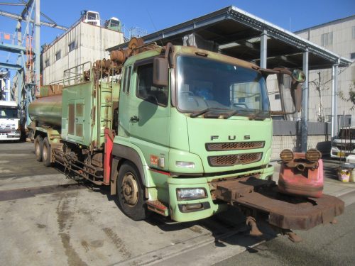 散水放水構内車