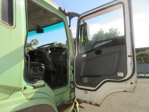 散水放水構内車