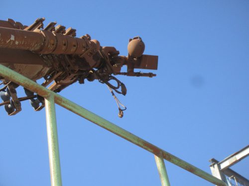 散水放水構内車