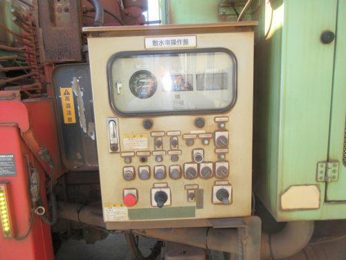 散水放水構内車