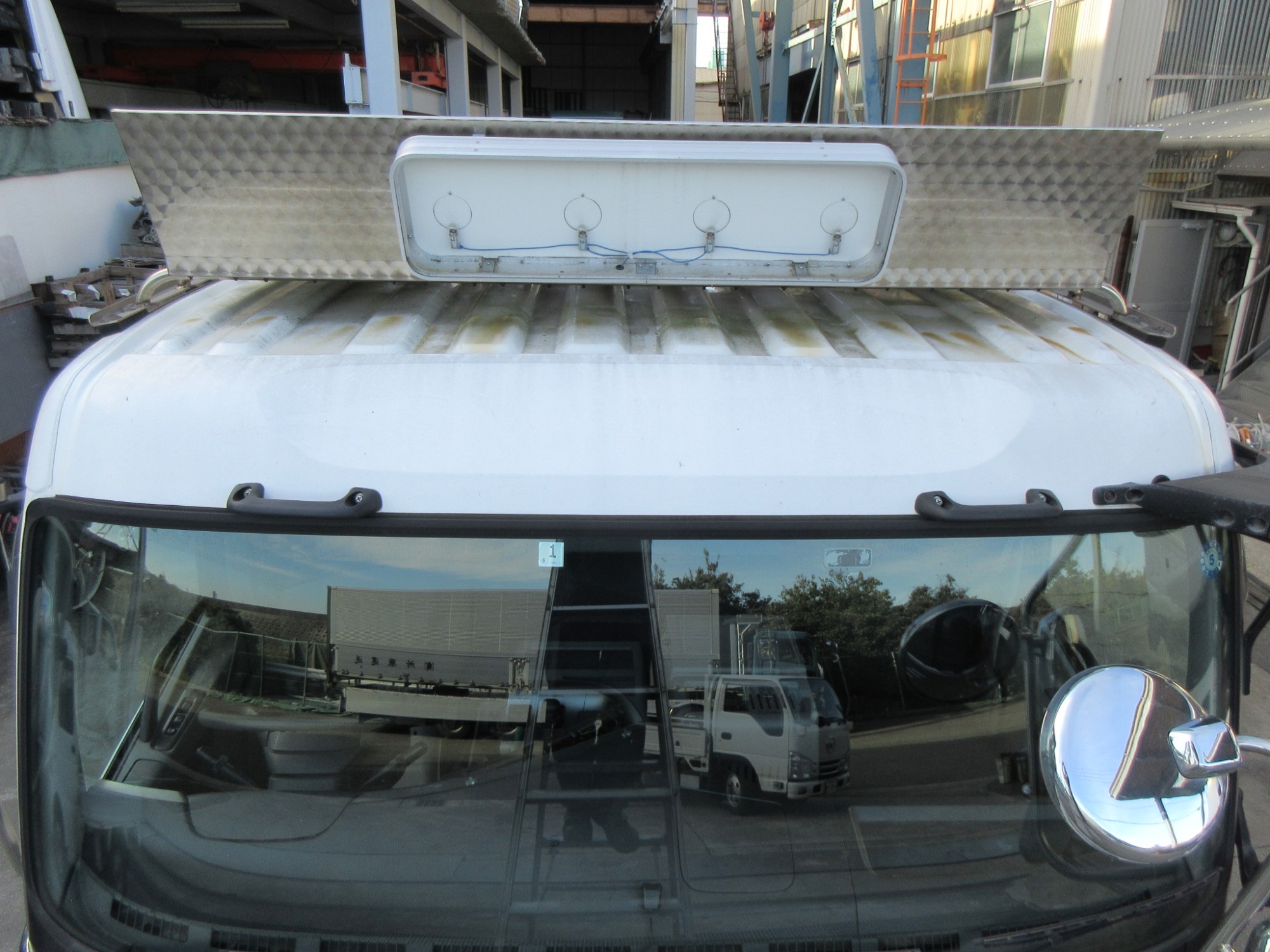 キャビン クオン QKG-GK6XA エスコット ロールーフ