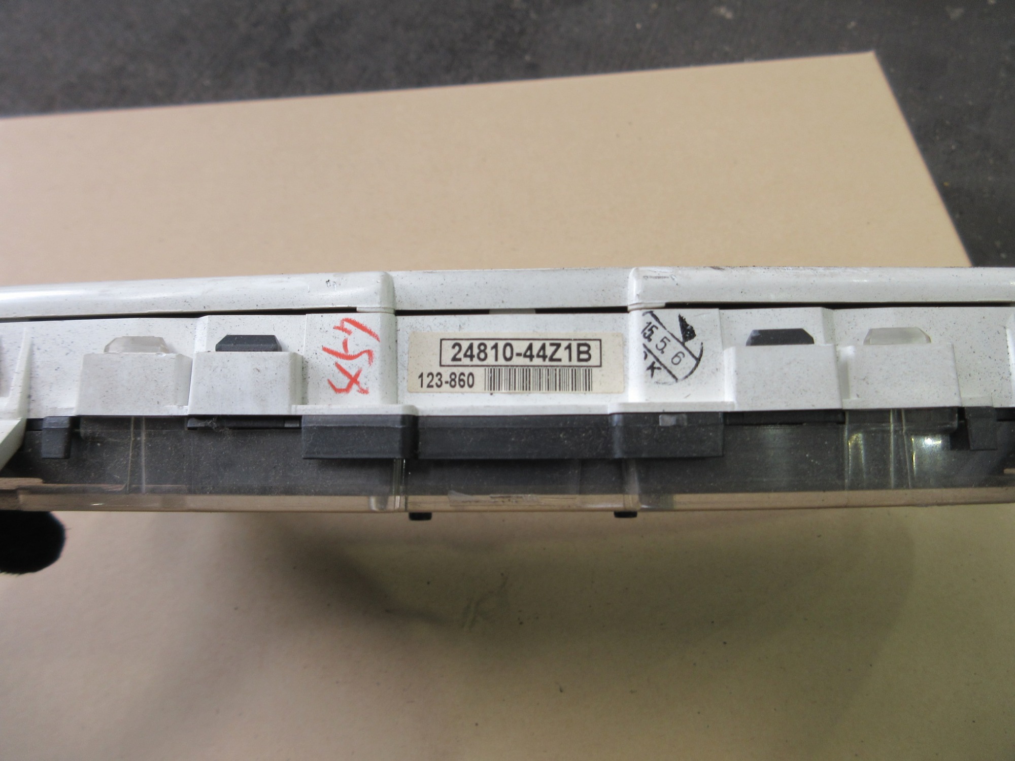 MK38C メーターパネル(61万km)