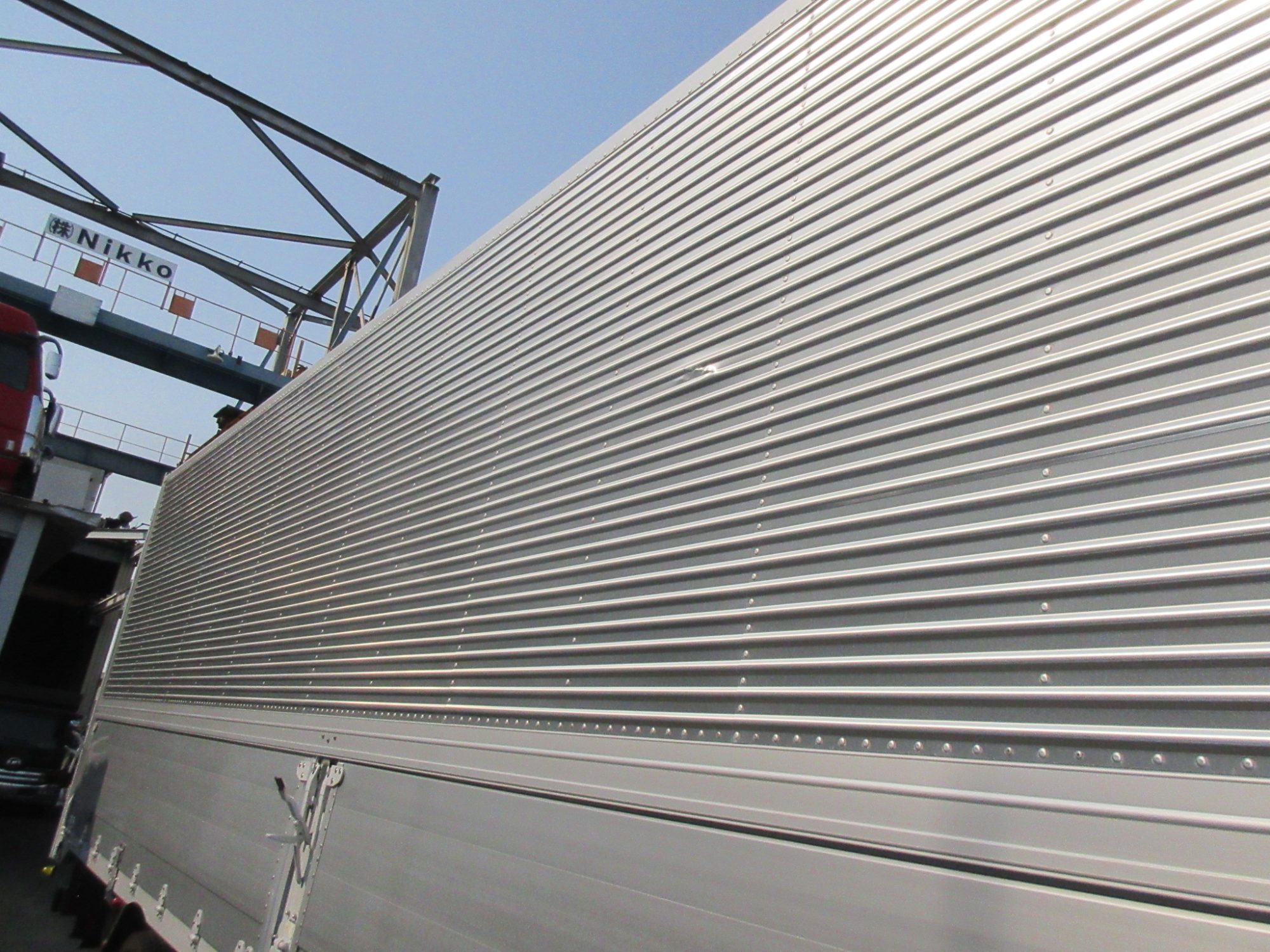 4軸低床車検付きアルミウイング