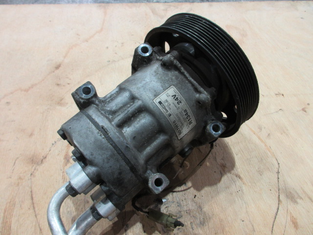 GH11 クーラーコンプレッサー