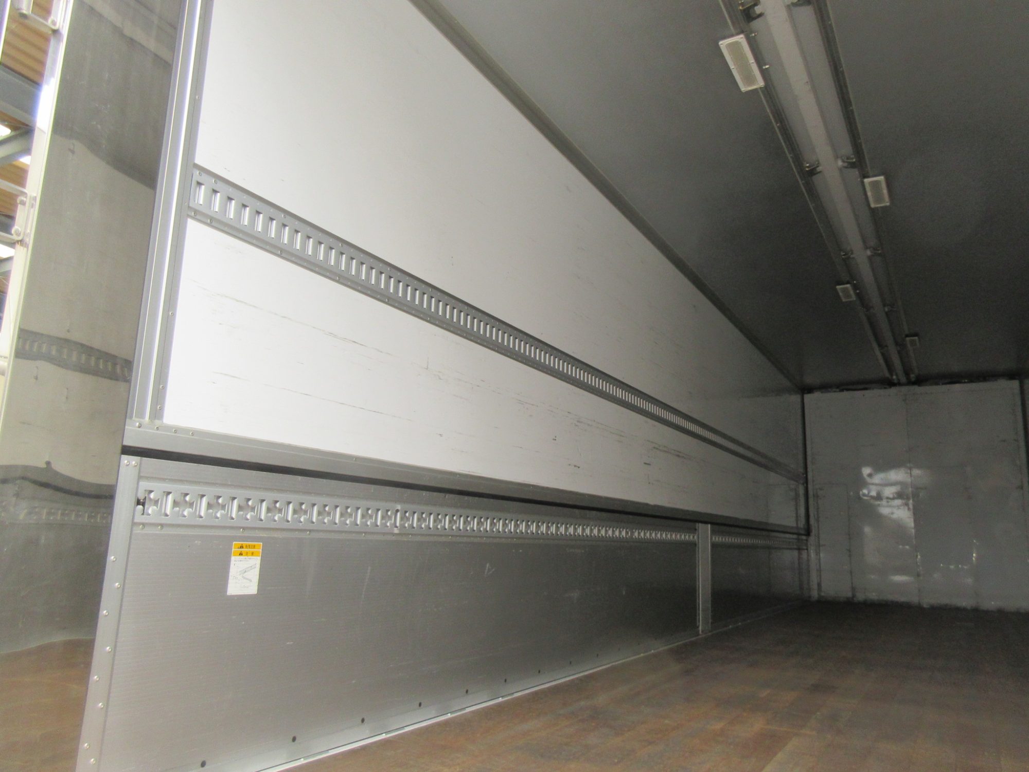 2PGスーパーグレート4軸低床アルミウイング