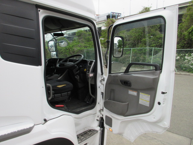 高馬力クオン 11.5トンハイルーフトラクタ