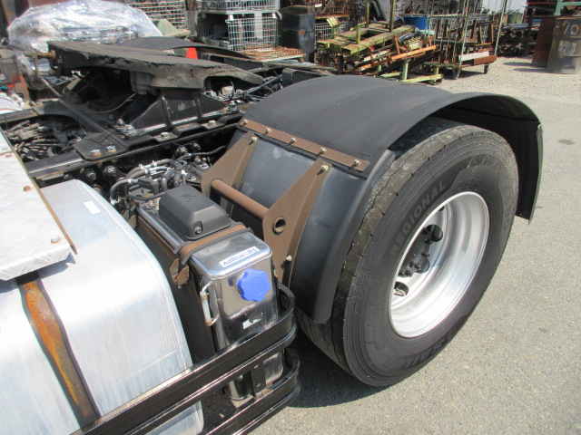 高馬力クオン 11.5トンハイルーフトラクタ